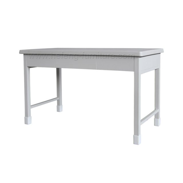 mesa de metal rectangular